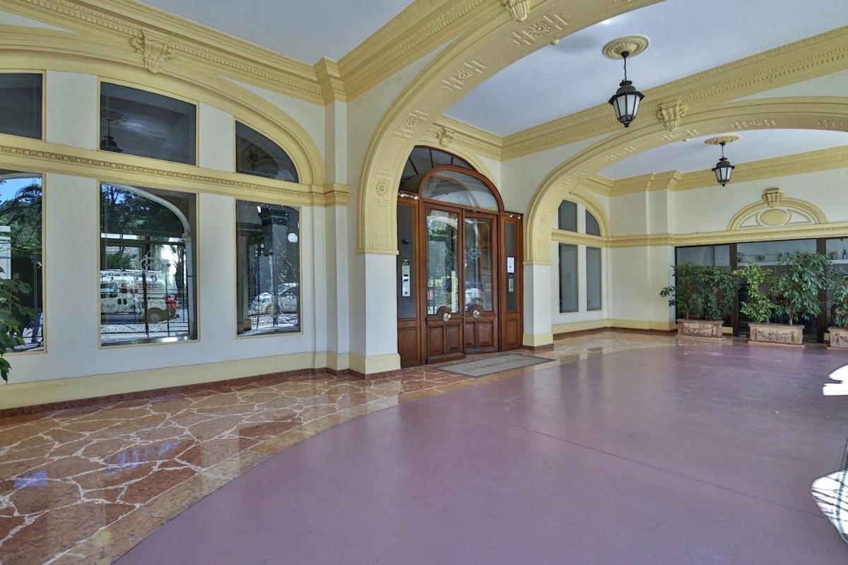 Balcon Vue Coulee Verte. Luxe Plein Coeur De Nice Exterior foto